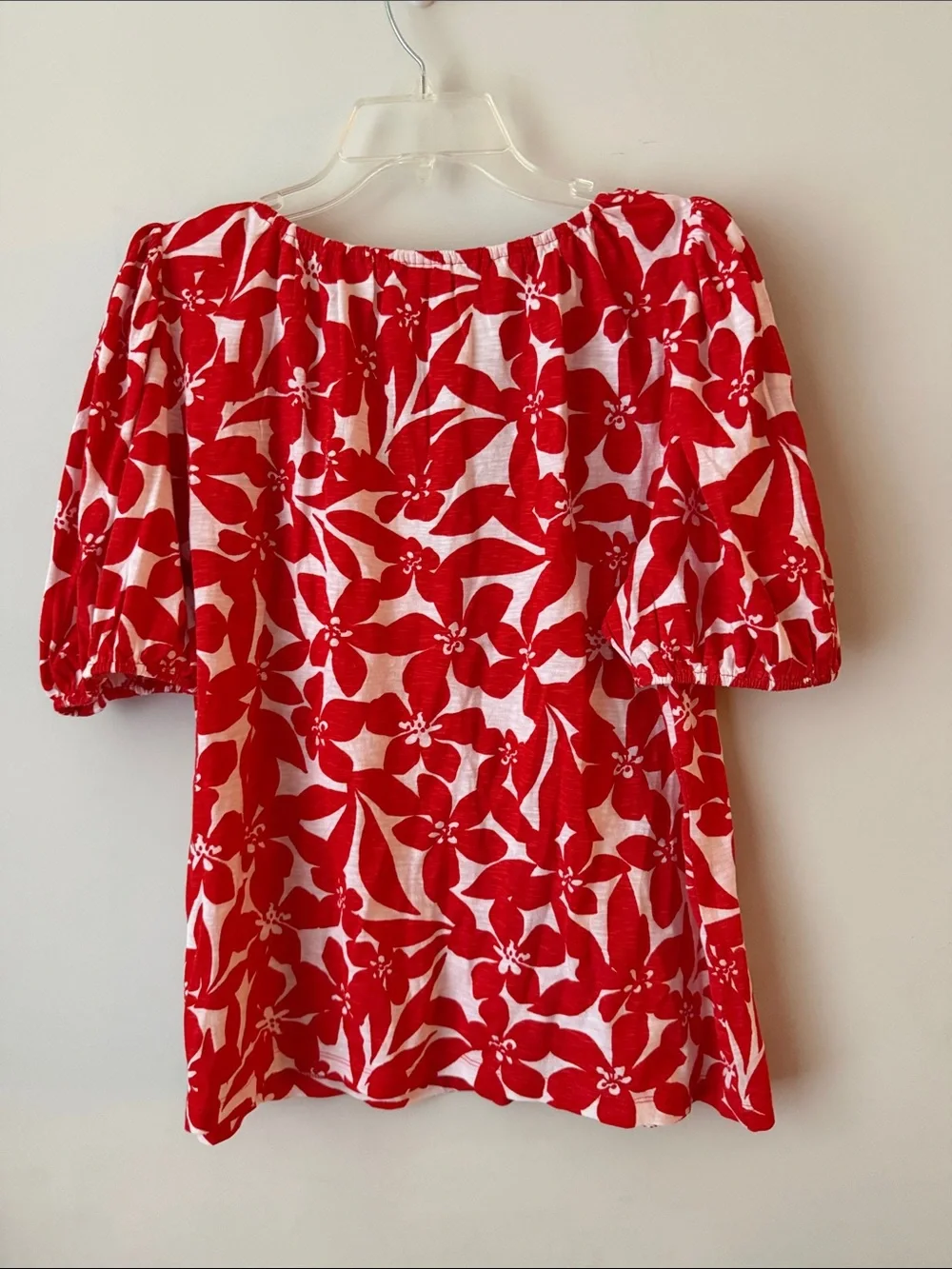 LOFT Red & White Floral V-Neck Puff Sleeve Top
